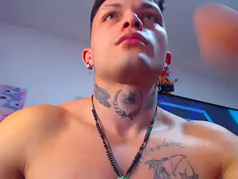 Snapshot of Kieran_kian chatting on 11.19.25 Kieran kian online show from 11.19.25