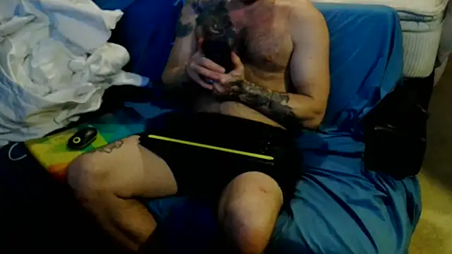 Luv2SuckBWC92 online show from 10.14.25