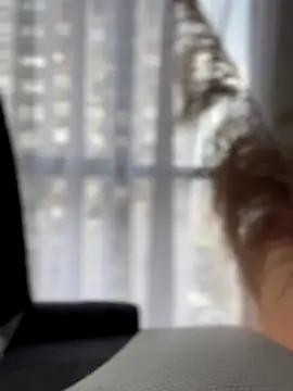 Sofi Leal online show from 10.20.25