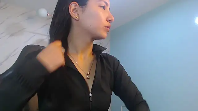 Snapshot of victoria_hernandez_t_ chatting on 06.10.26 victoria hernandez t online show from 06.10.26