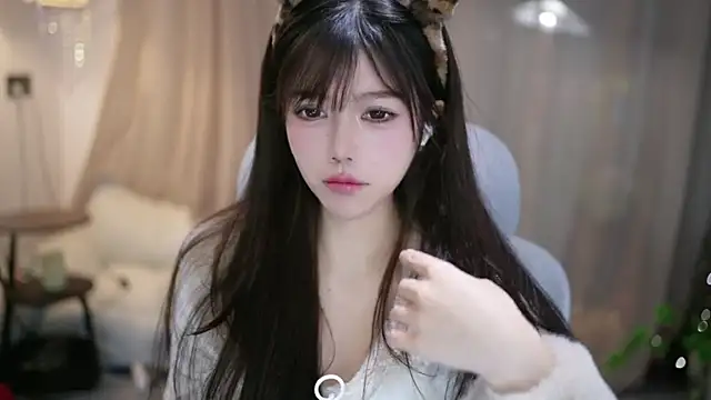 Snapshot of Fortune2Me chatting on 02.05.26 Fortune2Me online show from 02.05.26