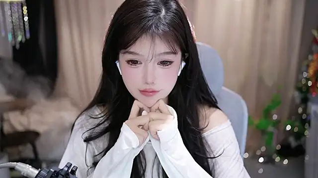 Snapshot of Fortune2Me chatting on 03.02.26 Fortune2Me online show from 03.02.26