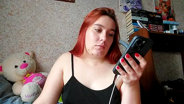 Snapshot of Sweet_lollipop25 chatting on 10.28.25 Sweet lollipop25 online show from 10.28.25