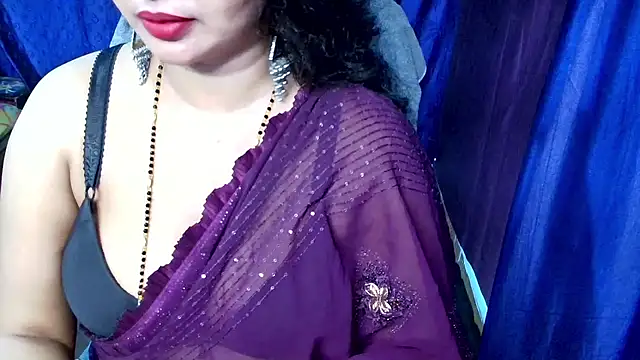 QUEEN SAKHI- online show from 03.28.26