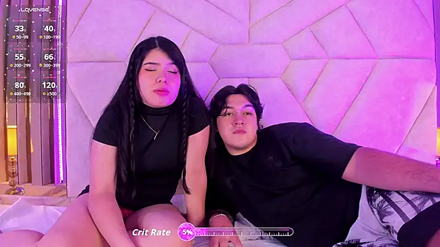 Snapshot of EmilyANDrew_ chatting on 10.01.25 EmilyANDrew online show from 10.01.25