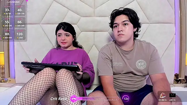 Snapshot of EmilyANDrew_ chatting on 10.06.25 EmilyANDrew online show from 10.06.25