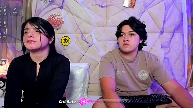 Snapshot of EmilyANDrew_ chatting on 10.21.25 EmilyANDrew online show from 10.21.25