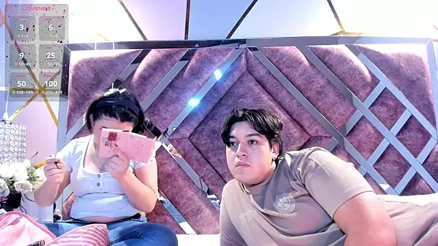 Snapshot of EmilyANDrew_ chatting on 11.24.25 EmilyANDrew online show from 11.24.25