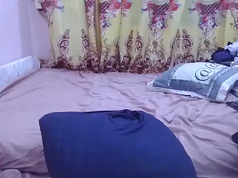 WildPussy4uxx online show from 04.05.26