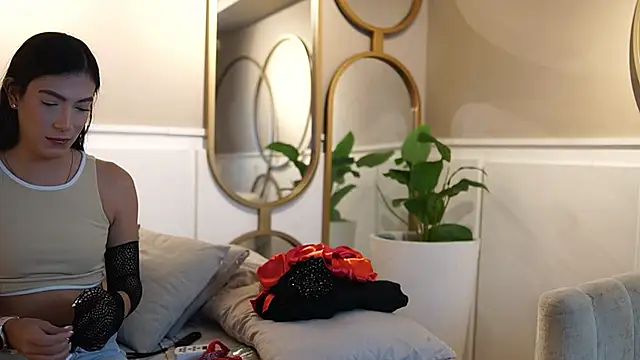 Ariaa Isabell online show from 12.16.25