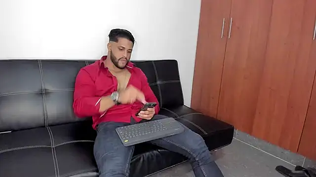 Pier Simons online show from 01.15.26