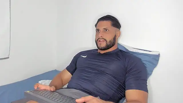 Pier Simons online show from 02.18.26