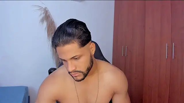 Pier Simons online show from 03.30.26