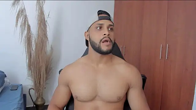 Pier Simons online show from 04.04.26