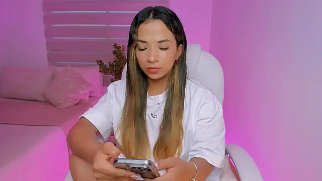 Chloe Rain online show from 08.05.26