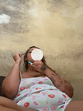 Chloe Leaozinho online show from 03.20.26