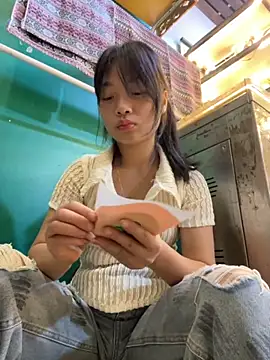 Snapshot of Phayphay77 chatting on 09.19.25 Phayphay77 online show from 09.19.25