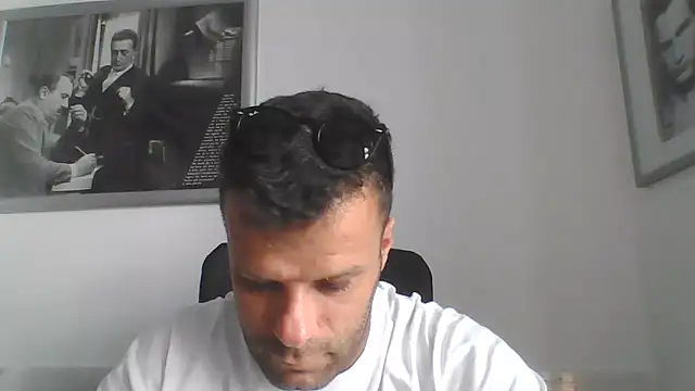 Snapshot of FROCETTO93 chatting on 06.30.26 FROCETTO93 online show from 06.30.26