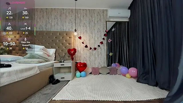 Maya Collins  online show from 03.08.26