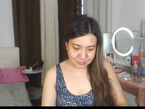 stellahugeX online show from 02.28.26