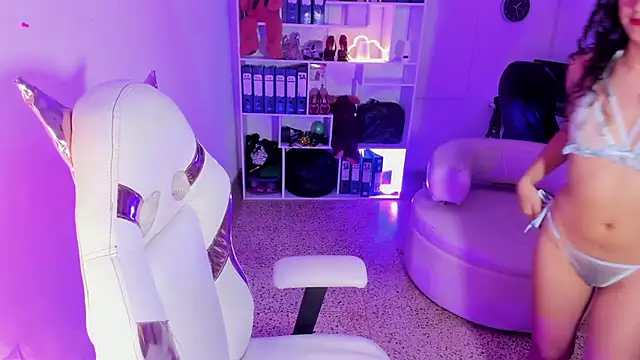 Molly sweetlove online show from 11.19.25