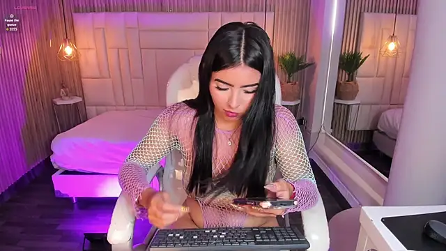 Snapshot of LovelyEyesx chatting on 02.05.26 LovelyEyesx online show from 02.05.26