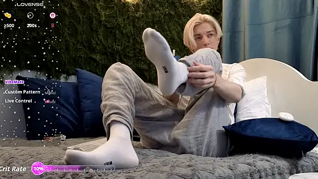 fiachand online show from 11.27.25