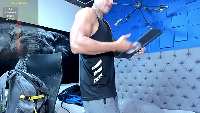 Snapshot of andres-clark92 chatting on 02.19.26 andres-clark92 online show from 02.19.26