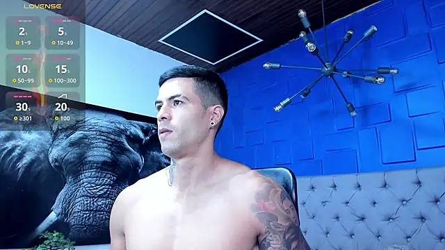 Snapshot of andres-clark92 chatting on 02.20.26 andres-clark92 online show from 02.20.26