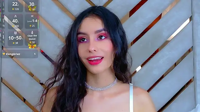 Snapshot of Sarah-Grace chatting on 11.10.25 Sarah-Grace online show from 11.10.25