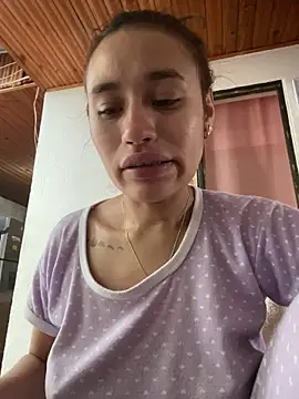 Snapshot of juliana-mancini chatting on 11.20.25 juliana-mancini online show from 11.20.25