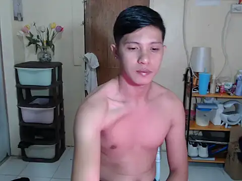 Snapshot of darryl_hugecok chatting on 07.18.26 darryl hugecok online show from 07.18.26