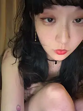 Snapshot of Etherealcat33 chatting on 11.28.25 Etherealcat33 online show from 11.28.25