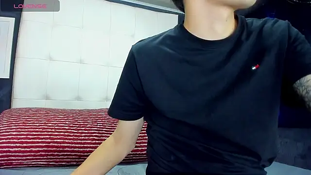 Matteo12  online show from 09.15.25