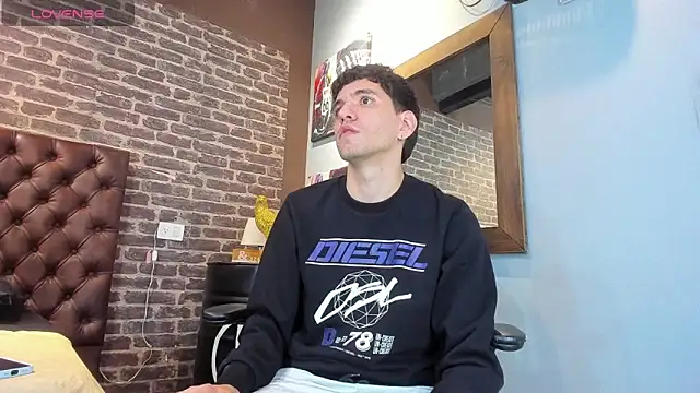 Matteo12  online show from 10.23.25