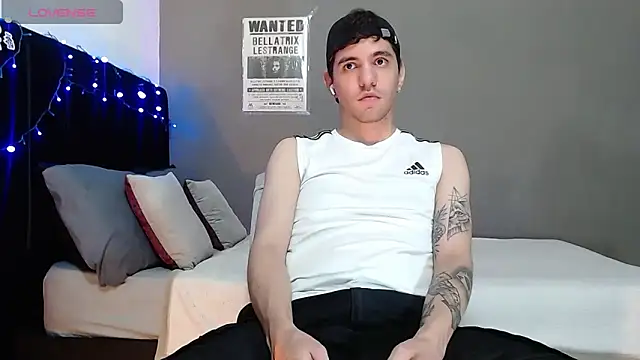 Matteo12  online show from 12.18.25