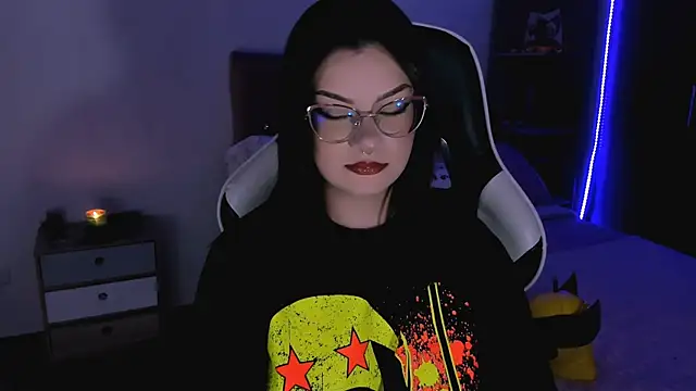 OphelianaRose33 online show from 09.26.25