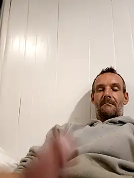 Hungwell1515 online show from 11.12.25