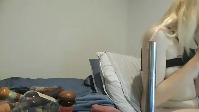 Babybunny8765 online show from 12.01.25