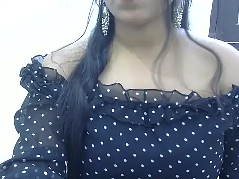 Snapshot of LIYO_ chatting on 09.11.25 LIYO online show from 09.11.25