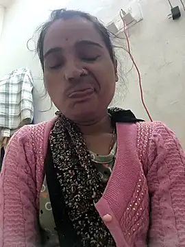 Hot raaani online show from 12.19.25