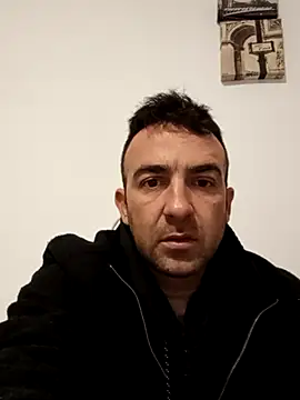 Snapshot of PopaOctavian chatting on 10.04.25 PopaOctavian online show from 10.04.25