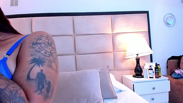 GabyMoreau online show from 03.04.26