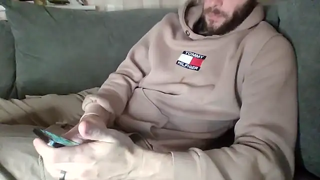 Snapshot of MasterJakeJohns chatting on 11.10.25 MasterJakeJohns online show from 11.10.25