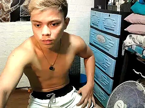Pinoy slutcummer69 online show from 11.12.25