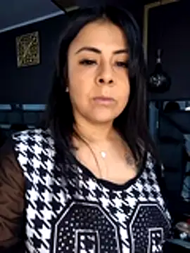 Aniajoness  online show from 12.05.25