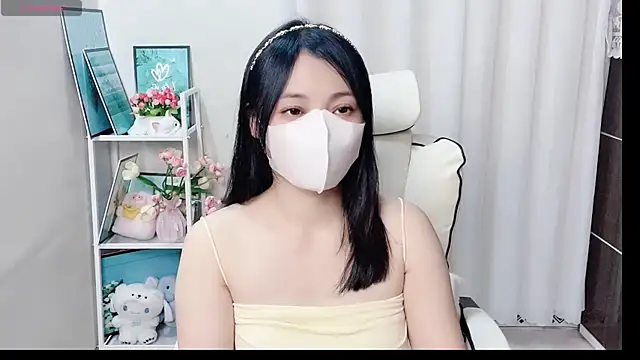 phuongnhi  online show from 05.17.26