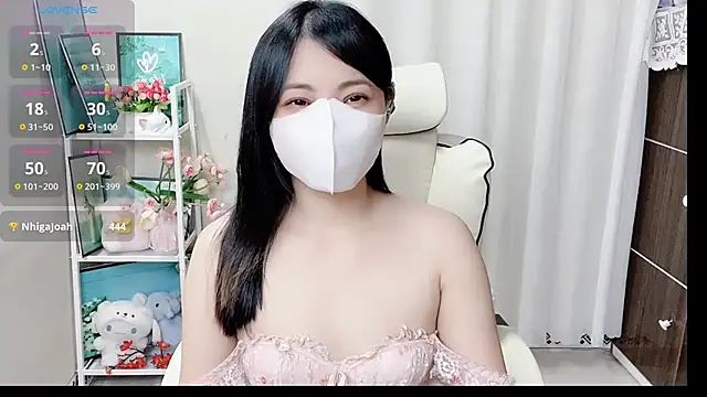 phuongnhi  online show from 05.29.26