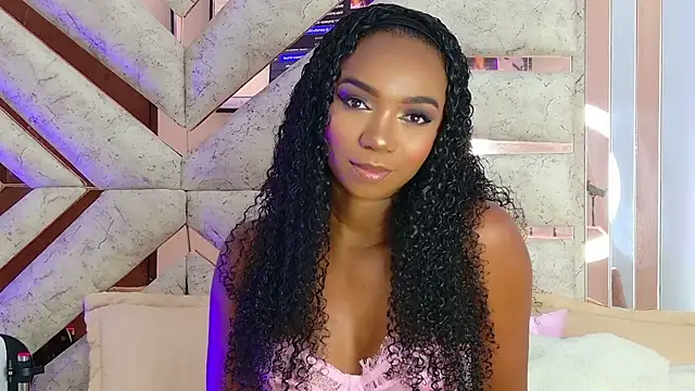 Tessa Owenss online show from 04.23.26