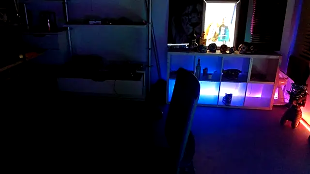 Mrs-Aurora online show from 10.11.25